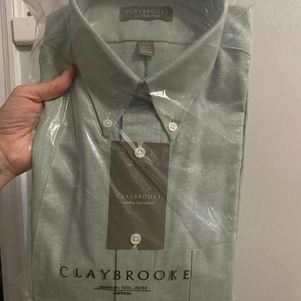 Light green NWT Claybrooke button down